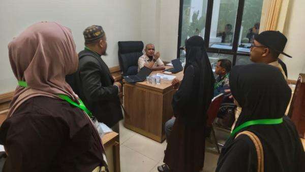 Jamaah Umrah Gagal Berangkat, Kemenhaj Blokir PT Gema Suara Talbia Jamaah Umrah Gagal Berangkat, Kemenhaj Blokir PT Gema Suara Talbia