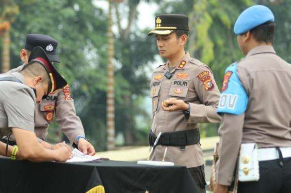Sertijab 7 Perwira di Polres Kuansing, Ini Nama-Nama Pejabat Baru dan Lama Sertijab 7 Perwira di Polres Kuansing, Ini Nama-Nama Pejabat Baru dan Lama