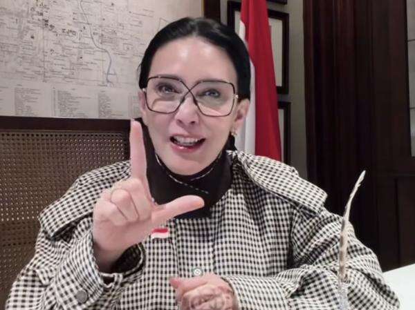 Nikita Mirzani Menang Banding, Rieke Diah Pitaloka Beri Komentar Mengejutkan! Nikita Mirzani Menang Banding, Rieke Diah Pitaloka Beri Komentar Mengejutkan!