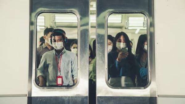 Influenza Meningkat, Dokter Beri Tips Tetap Sehat di Tengah Mobilitas Tinggi dan Padatnya Kendaraan Umum Influenza Meningkat, Dokter Beri Tips Tetap Sehat di Tengah Mobilitas Tinggi dan Padatnya Kendaraan Umum