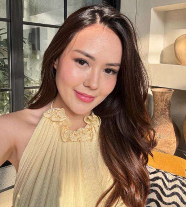 Profil dan Pendidikan Sarah Gibson yang Jadi Sorotan Usai Bongkar Perselingkuhan Suami Profil dan Pendidikan Sarah Gibson yang Jadi Sorotan Usai Bongkar Perselingkuhan Suami