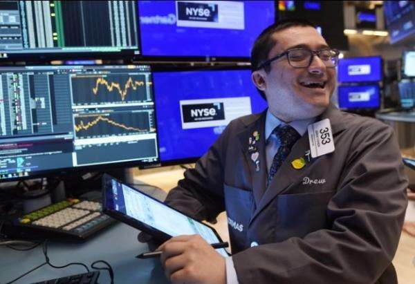 Wall Street Ditutup Menguat Ditopang Saham Teknologi Wall Street Ditutup Menguat Ditopang Saham Teknologi