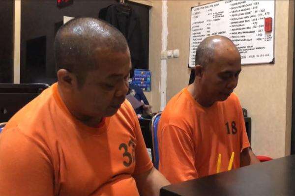 2 Dukun Pengganda Uang di Mojokerto Ditangkap, Tipu Korban hingga Rp22 Juta 2 Dukun Pengganda Uang di Mojokerto Ditangkap, Tipu Korban hingga Rp22 Juta