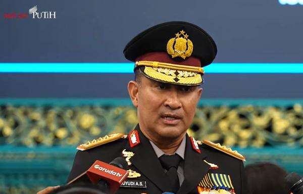 Jenderal Suyudi Bahagia Rangkap Jabatan Jadi Kapolri dan Kepala BNN Jenderal Suyudi Bahagia Rangkap Jabatan Jadi Kapolri dan Kepala BNN