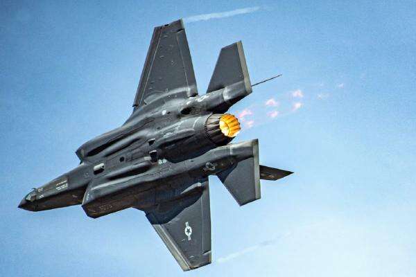 AS Diperkirakan Akan Pasok 6 Jet Tempur Siluman F-35 ke Turki AS Diperkirakan Akan Pasok 6 Jet Tempur Siluman F-35 ke Turki