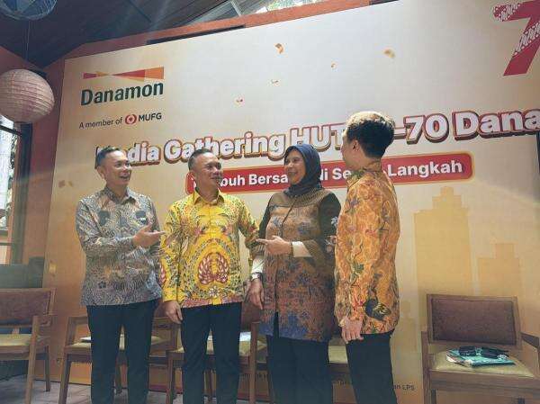 Bank Danamon (BDMN) Siapkan Produk Emas untuk Mudahkan Nasabah Rencanakan Biaya Haji Bank Danamon (BDMN) Siapkan Produk Emas untuk Mudahkan Nasabah Rencanakan Biaya Haji
