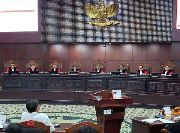 Syarat Pendidikan Gibran Kembali Digugat, Pakar: Sudah Pernah Dinilai MK Syarat Pendidikan Gibran Kembali Digugat, Pakar: Sudah Pernah Dinilai MK