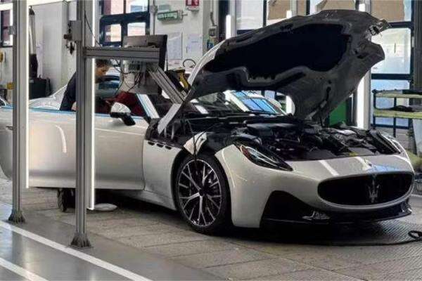 Maserati Kembangkan Mobil Listrik Menggunakan Teknologi dan Sasis Buatan China Maserati Kembangkan Mobil Listrik Menggunakan Teknologi dan Sasis Buatan China