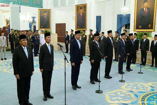 Prabowo Lantik Satyawan Pudyatmoko Jadi Kepala Badan Pengelola Gambut, Mayjen Sriyanto Wakilnya Prabowo Lantik Satyawan Pudyatmoko Jadi Kepala Badan Pengelola Gambut, Mayjen Sriyanto Wakilnya