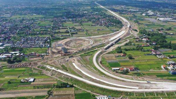 Proyek Jalan Tol Ambarawa-Bawen Capai 98,68 Persen, Ditargetkan Beroperasi Akhir 2026 Proyek Jalan Tol Ambarawa-Bawen Capai 98,68 Persen, Ditargetkan Beroperasi Akhir 2026