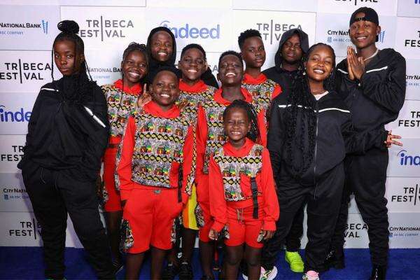 Kisah Ghetto Kids: Dari Gang Sempit Kampala ke Panggung Piala Dunia dan Berduet dengan Shakira Kisah Ghetto Kids: Dari Gang Sempit Kampala ke Panggung Piala Dunia dan Berduet dengan Shakira