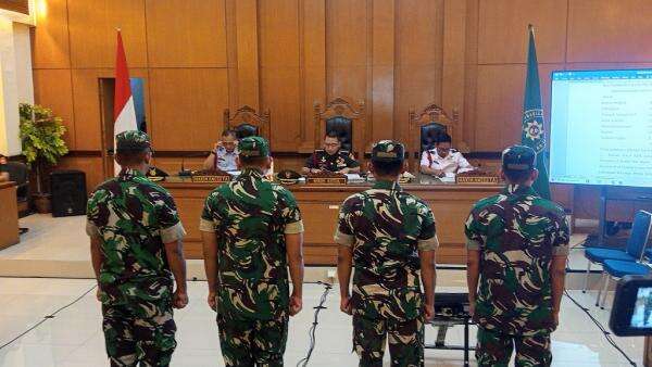 7 Alasan Hakim Batalkan Pemecatan 2 Prajurit TNI Penyiram Air Keras Andrie Yunus 7 Alasan Hakim Batalkan Pemecatan 2 Prajurit TNI Penyiram Air Keras Andrie Yunus