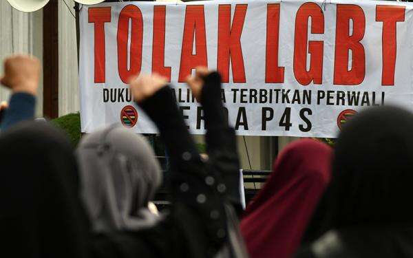 Perpres 111/2025, Prabowo Tetapkan LGBT Termasuk Ancaman Nonmiliter Perpres 111/2025, Prabowo Tetapkan LGBT Termasuk Ancaman Nonmiliter