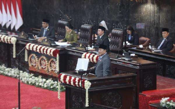 Prabowo Soroti Kinerja BUMN, Jumlah Terlalu Gemuk hingga Manipulasi Laporan Keuangan Prabowo Soroti Kinerja BUMN, Jumlah Terlalu Gemuk hingga Manipulasi Laporan Keuangan