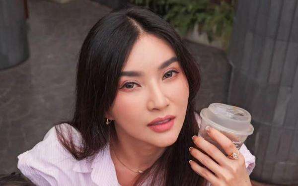 Sarwendah Buka Suara soal Video Call Ruben Onsu Hilang, Kena Banned Instagram Sarwendah Buka Suara soal Video Call Ruben Onsu Hilang, Kena Banned Instagram