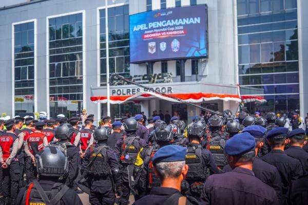 Laga Timnas Indonesia Vs Kamboja, 1.097 Personel Gabungan Disiagakan di Stadion Pakansari Laga Timnas Indonesia Vs Kamboja, 1.097 Personel Gabungan Disiagakan di Stadion Pakansari