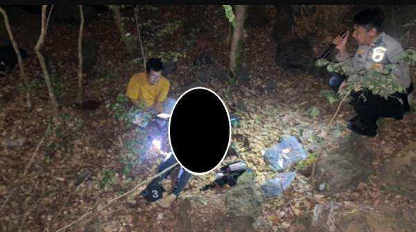 Heboh! Mayat Pria dengan Kepala Hancur Ditemukan di Kaki Gunung Ciremai Heboh! Mayat Pria dengan Kepala Hancur Ditemukan di Kaki Gunung Ciremai