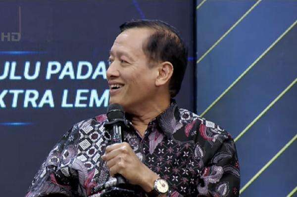 Henri Subiakto: Masyarakat Harus Bersyukur Ada Rocky Gerung, Tetap Kritis ke Jokowi Henri Subiakto: Masyarakat Harus Bersyukur Ada Rocky Gerung, Tetap Kritis ke Jokowi