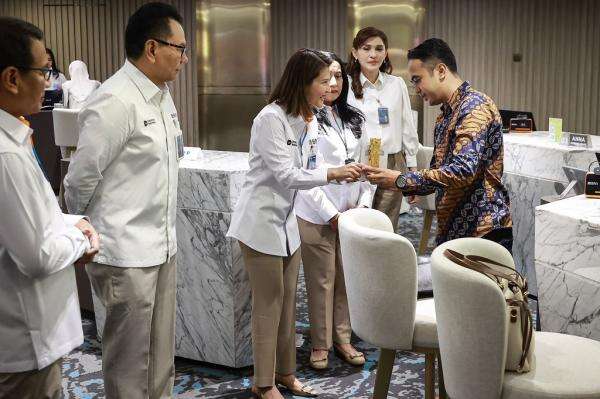 BNI Peringati Hari Pelanggan Nasional, Usung Semangat 80 Tahun Melayani Sepenuh Hati BNI Peringati Hari Pelanggan Nasional, Usung Semangat 80 Tahun Melayani Sepenuh Hati