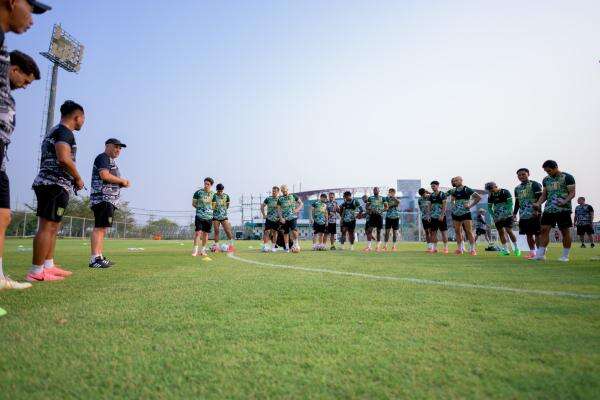 Bernardo Tavares Minta Persebaya Surabaya Waspadai Isenmulang FC Bernardo Tavares Minta Persebaya Surabaya Waspadai Isenmulang FC