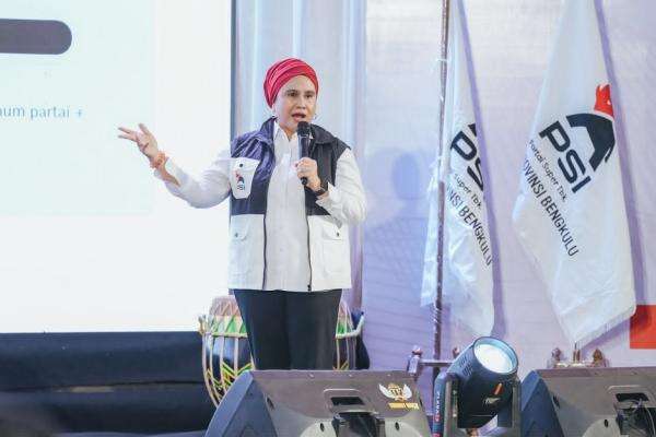 Caleg Dapil Jabar VI, Bendum PSI Fenty Noverita Siap Perjuangkan Bekasi-Depok Caleg Dapil Jabar VI, Bendum PSI Fenty Noverita Siap Perjuangkan Bekasi-Depok