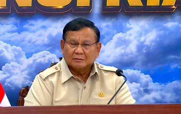Prabowo Puji Penanganan Karhutla Riau, dari 16.277 Ha Kini Tinggal 900 Ha Prabowo Puji Penanganan Karhutla Riau, dari 16.277 Ha Kini Tinggal 900 Ha