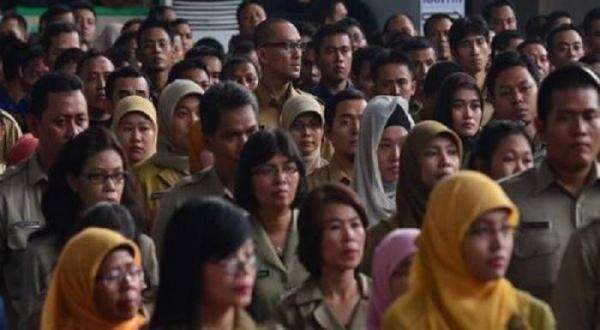 DPR Soroti Langkah Pemda yang Potong Gaji ASN untuk Hindari PHK DPR Soroti Langkah Pemda yang Potong Gaji ASN untuk Hindari PHK