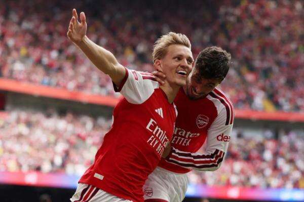 Bantai Man City, Arsenal Sabet Trofi Community Shield 2026 Bantai Man City, Arsenal Sabet Trofi Community Shield 2026