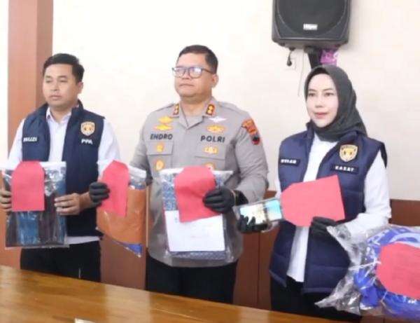 Bejat! Oknum Guru Ngaji di Cilacap Sodomi 24 Bocah Laki-Laki, Beraksi Sejak 2015 Bejat! Oknum Guru Ngaji di Cilacap Sodomi 24 Bocah Laki-Laki, Beraksi Sejak 2015