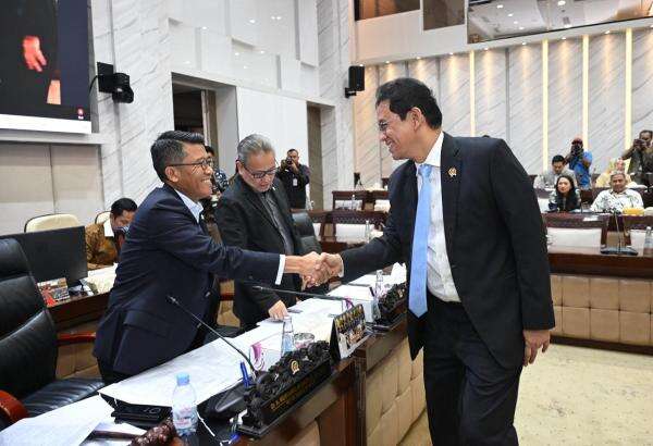 Target APBN 2027: Ekonomi Tumbuh 6, 3,49 Juta Lapangan Kerja Baru, Rupiah Rp17.500/USD Target APBN 2027: Ekonomi Tumbuh 6, 3,49 Juta Lapangan Kerja Baru, Rupiah Rp17.500/USD