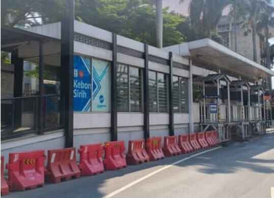 Perbaikan Jalan Imbas Proyek MRT, Halte Kebon Sirih Arah Kota Ditutup Jumat Malam hingga Senin Pagi Perbaikan Jalan Imbas Proyek MRT, Halte Kebon Sirih Arah Kota Ditutup Jumat Malam hingga Senin Pagi