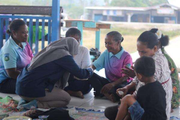 Tim Ekspedisi UI Temukan Fungsi Lain Biji Pala, Bisa Diubah Menjadi Hand Sanitizer Tim Ekspedisi UI Temukan Fungsi Lain Biji Pala, Bisa Diubah Menjadi Hand Sanitizer