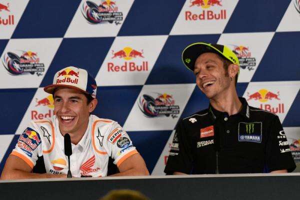 Valentino Rossi Pembalap Komplet, tapi Marc Marquez Melaju Lebih Kencang Valentino Rossi Pembalap Komplet, tapi Marc Marquez Melaju Lebih Kencang