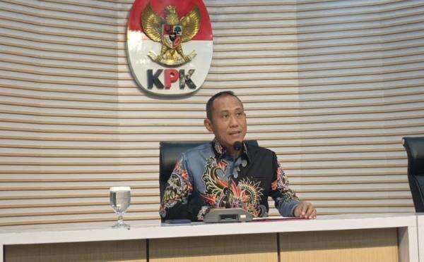 Breaking News: KPK Tetapkan Bupati Lombok Barat Lalu Ahmad Zaini Tersangka Breaking News: KPK Tetapkan Bupati Lombok Barat Lalu Ahmad Zaini Tersangka