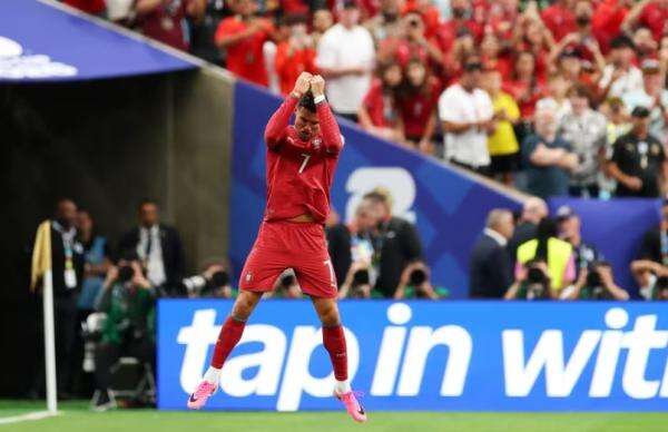 Jawab Kritik dengan Rekor, Ronaldo Kirim Kata-Kata Berkelas usai Portugal Hancurkan Uzbekistan Jawab Kritik dengan Rekor, Ronaldo Kirim Kata-Kata Berkelas usai Portugal Hancurkan Uzbekistan