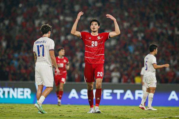 Pujian Elkan Baggott ke Erick Thohir: Bawa Timnas Indonesia Jadi Lebih Baik Pujian Elkan Baggott ke Erick Thohir: Bawa Timnas Indonesia Jadi Lebih Baik
