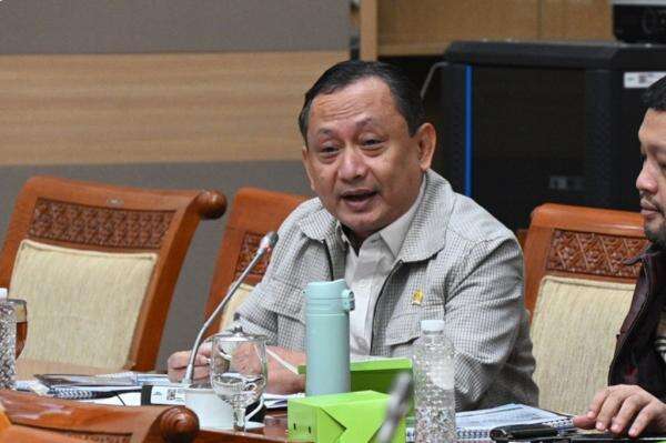 Luhut Usul Unsur Kerugian Negara Dihapus, Anggota DPR Khawatir Korupsi Merajalela Luhut Usul Unsur Kerugian Negara Dihapus, Anggota DPR Khawatir Korupsi Merajalela