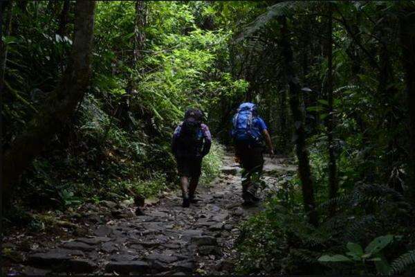 Pendakian Gunung Meningkat, Menhut Siapkan Pengaturan untuk Cegah Kecelakaan dan Sampah Pendakian Gunung Meningkat, Menhut Siapkan Pengaturan untuk Cegah Kecelakaan dan Sampah