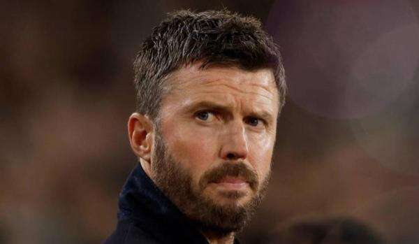 Carrick Mulai Panik! Bek Incaran MU Mulai Dilirik Chelsea Carrick Mulai Panik! Bek Incaran MU Mulai Dilirik Chelsea