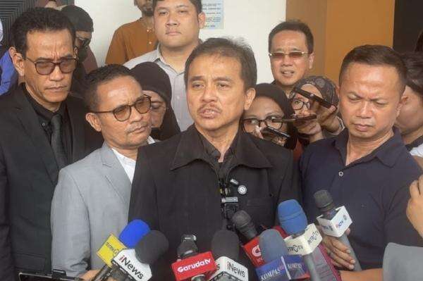 Roy Suryo Makin Pede Jalani Sidang Praperadilan Kedua usai Menang Gugatan Pertama Roy Suryo Makin Pede Jalani Sidang Praperadilan Kedua usai Menang Gugatan Pertama