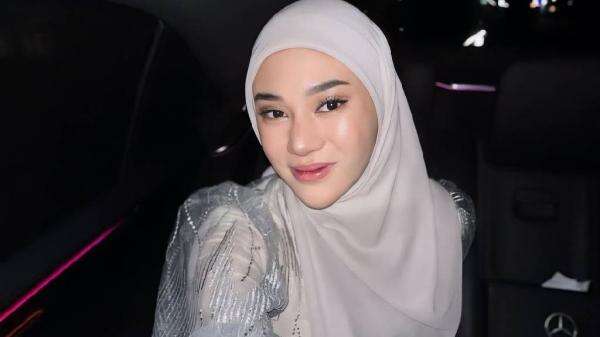 Clara Shinta Sepakat Rujuk dengan Syarat, Ini Konsekuensinya jika sang Suami Langgar Perjanjian Clara Shinta Sepakat Rujuk dengan Syarat, Ini Konsekuensinya jika sang Suami Langgar Perjanjian