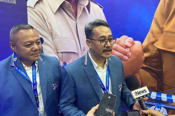 Sekjen Perindo Hadiri Perayaan HUT ke-25 Demokrat, Ajak Semua Parpol Bangun Iklim Politik Kondusif Sekjen Perindo Hadiri Perayaan HUT ke-25 Demokrat, Ajak Semua Parpol Bangun Iklim Politik Kondusif