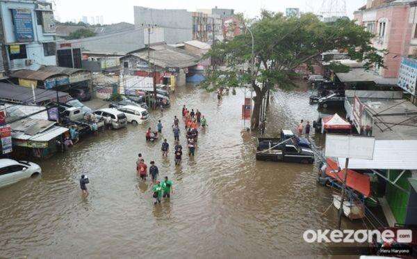 BMKG Peringatkan Banjir Rob 8–22 Juli 2026, Dipicu Fenomena Super New Moon BMKG Peringatkan Banjir Rob 8–22 Juli 2026, Dipicu Fenomena Super New Moon