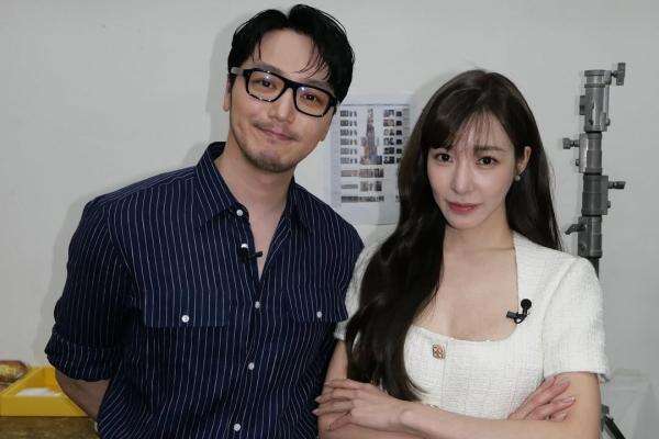 Byun Yo Han Cerita Kehidupan Pernikahan dengan Tiffany SNSD, Akui Lebih Banyak Urus Rumah Byun Yo Han Cerita Kehidupan Pernikahan dengan Tiffany SNSD, Akui Lebih Banyak Urus Rumah