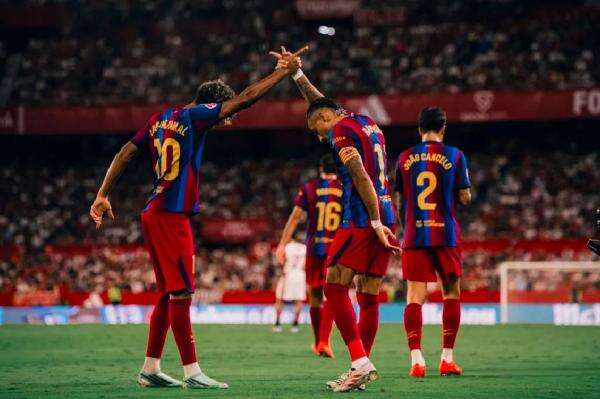 Hasil Liga Spanyol: Raphinha Hattrick, Barcelona Comeback 3-1 atas Sevilla Hasil Liga Spanyol: Raphinha Hattrick, Barcelona Comeback 3-1 atas Sevilla