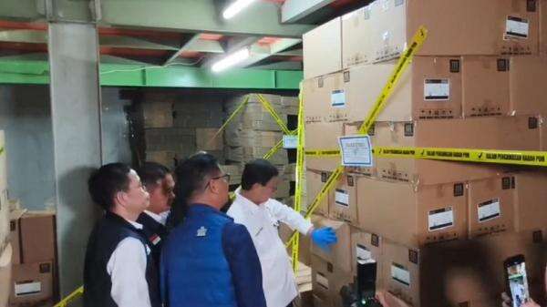 Terungkap, Pabrik Kosmetik Ilegal di Mojokerto Raup Omzet Rp750 Juta Sehari Terungkap, Pabrik Kosmetik Ilegal di Mojokerto Raup Omzet Rp750 Juta Sehari
