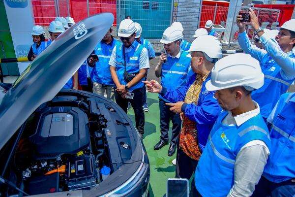Produsen Kendaraan China, Jepang hingga Jerman Dirayu Hadirkan Bus Hidrogen di Indonesia Produsen Kendaraan China, Jepang hingga Jerman Dirayu Hadirkan Bus Hidrogen di Indonesia