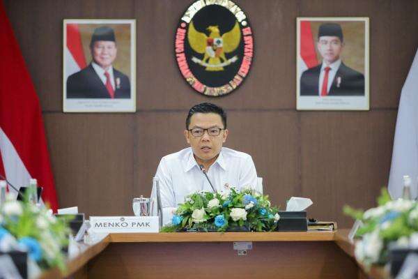 Sugiono Finalisasi Skema Pendidikan Gratis Sesuai Arahan Prabowo Sugiono Finalisasi Skema Pendidikan Gratis Sesuai Arahan Prabowo