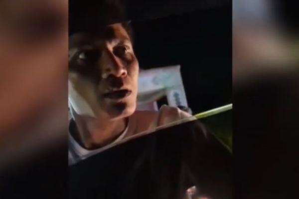 Razia di Deliserdang, Petugas BNN Diadang Massa saat Bawa 25 Orang Positif Narkoba Razia di Deliserdang, Petugas BNN Diadang Massa saat Bawa 25 Orang Positif Narkoba