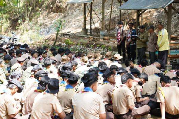 Peserta Pramuka PPSN VI 2026 Belajar Ekoteologi di Boon Pring Malang Peserta Pramuka PPSN VI 2026 Belajar Ekoteologi di Boon Pring Malang